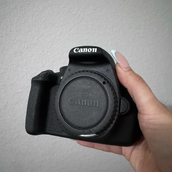 Canon EOS Rebel T5 DSLR Camera - Black